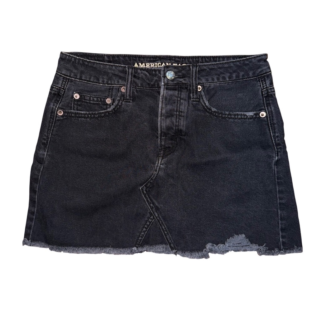 American Eagle Black Denim Mini Skirt Distressed Raw Hem Size 4 Button Fly